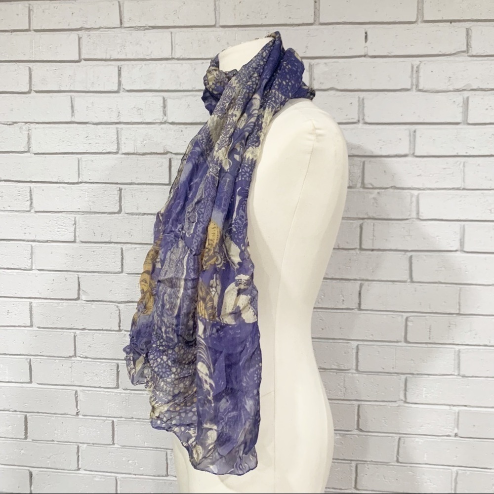 Lightweight Women’s Blue Goddess‎ Print Scarf - Picture 4 of 8